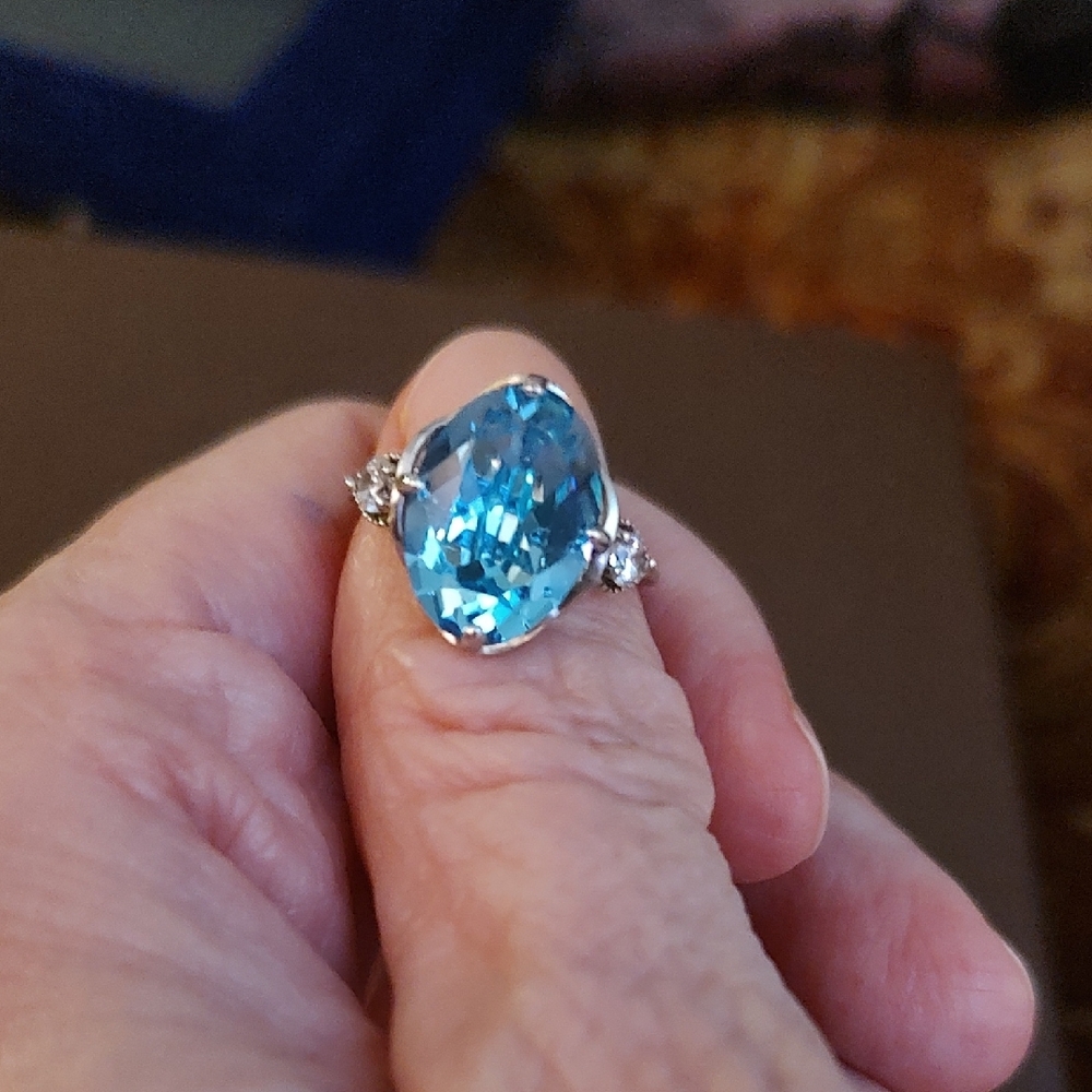 Fragrant Jewels Aqua Gem Silver Ring - Picture 5 of 5